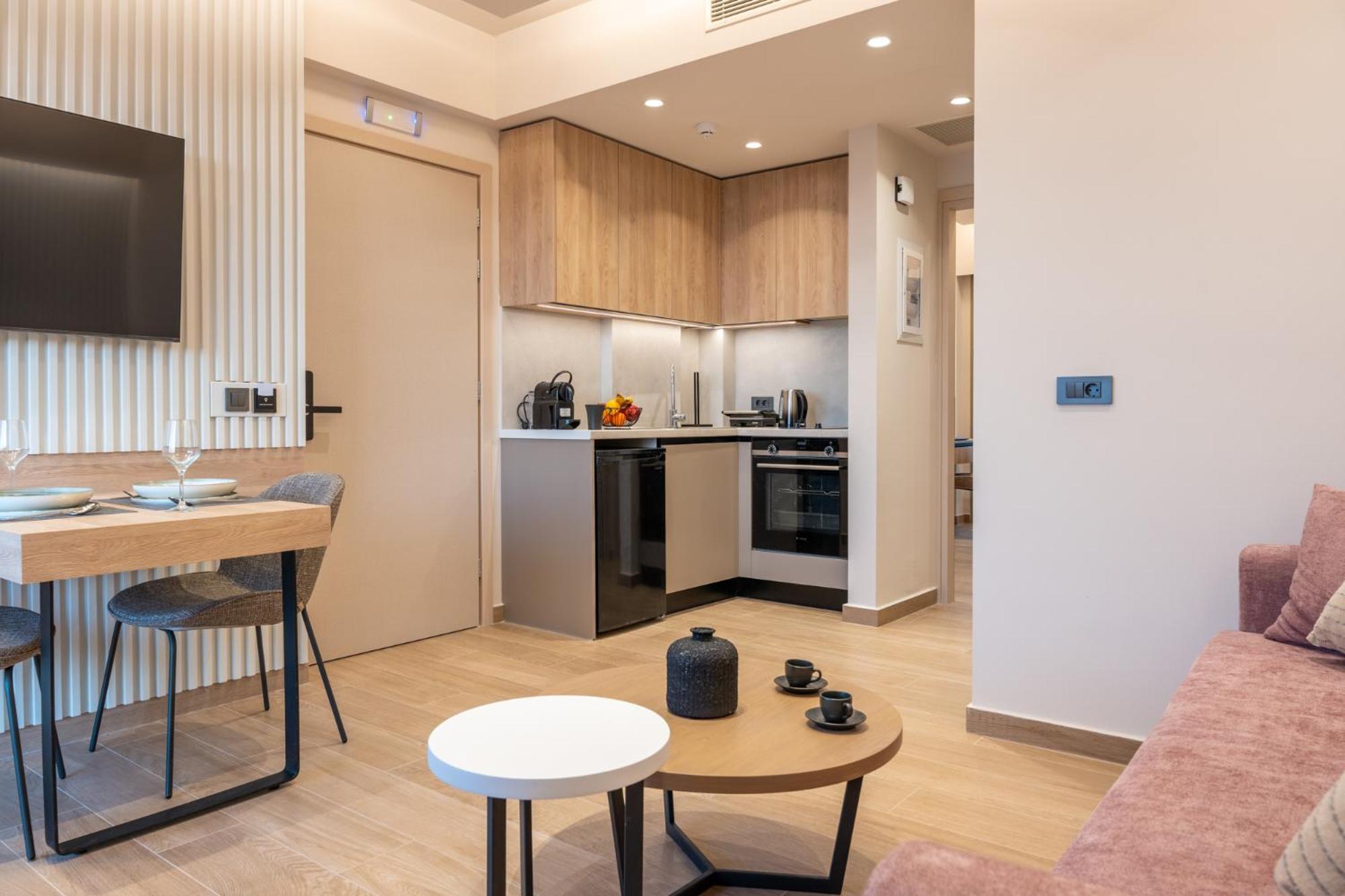 Esthisea Suites Kalamata Exterior photo