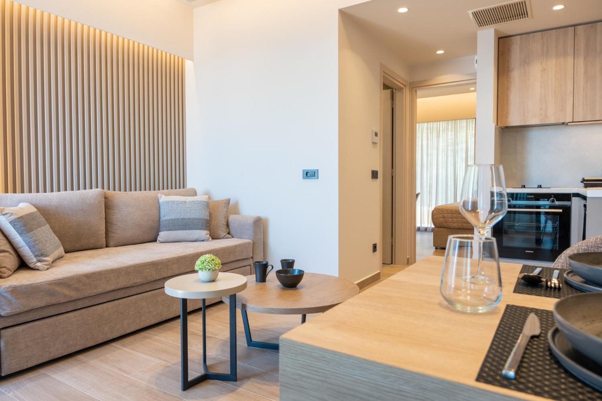 Esthisea Suites Kalamata Exterior photo