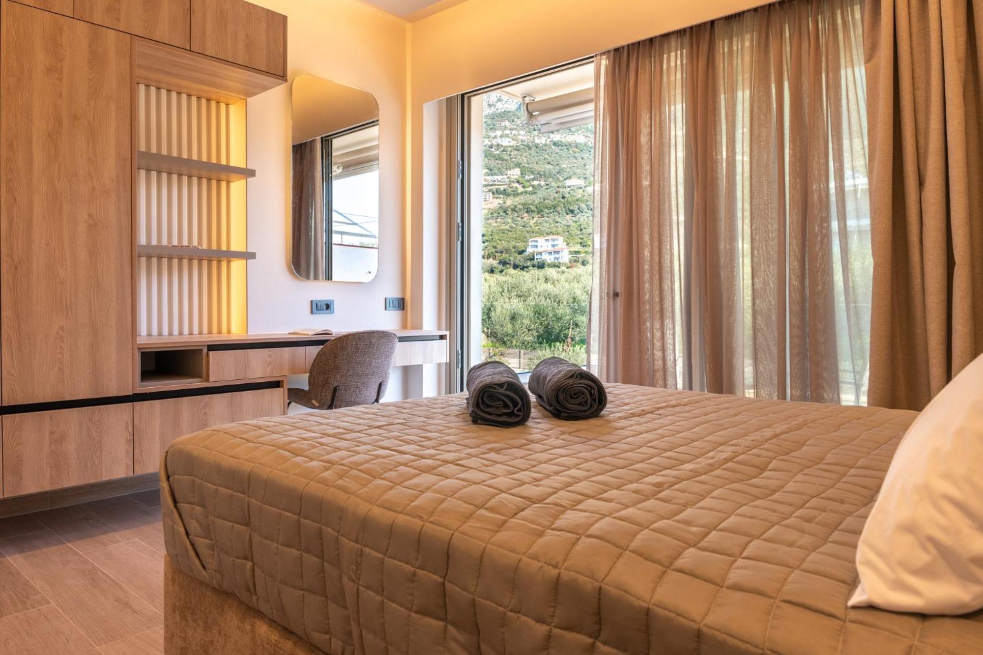 Esthisea Suites Kalamata Exterior photo